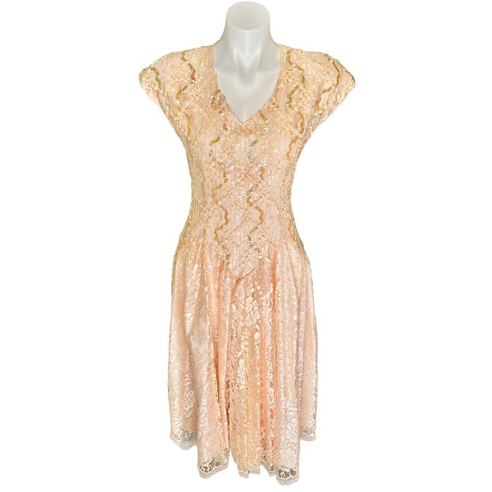 Stunning 1980s Vintage Peach Formal Prom Dress